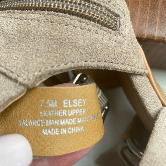 DSW • Crown Vintage Elsey Sandal - Picture 12 of 15